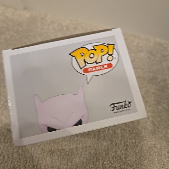 Funko Pop! Vinyl: Pokémon - Mewtwo #581 - Picture 6 of 6